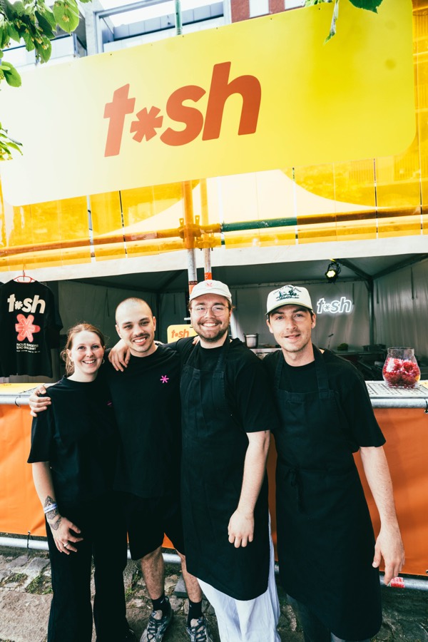 Het team van Tush